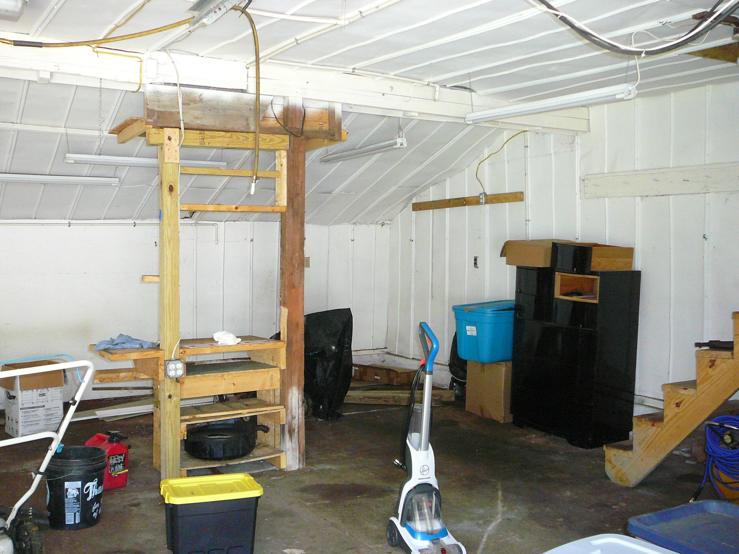 297 Bater Road Coldwater, MI 49036 - Photo 28 of 42 Barn1