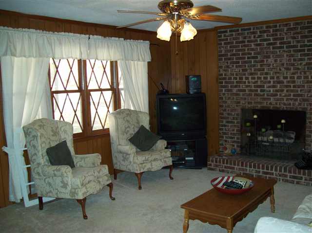 122 Rockmont Road Easley, SC 29640 - Photo 3 of 10