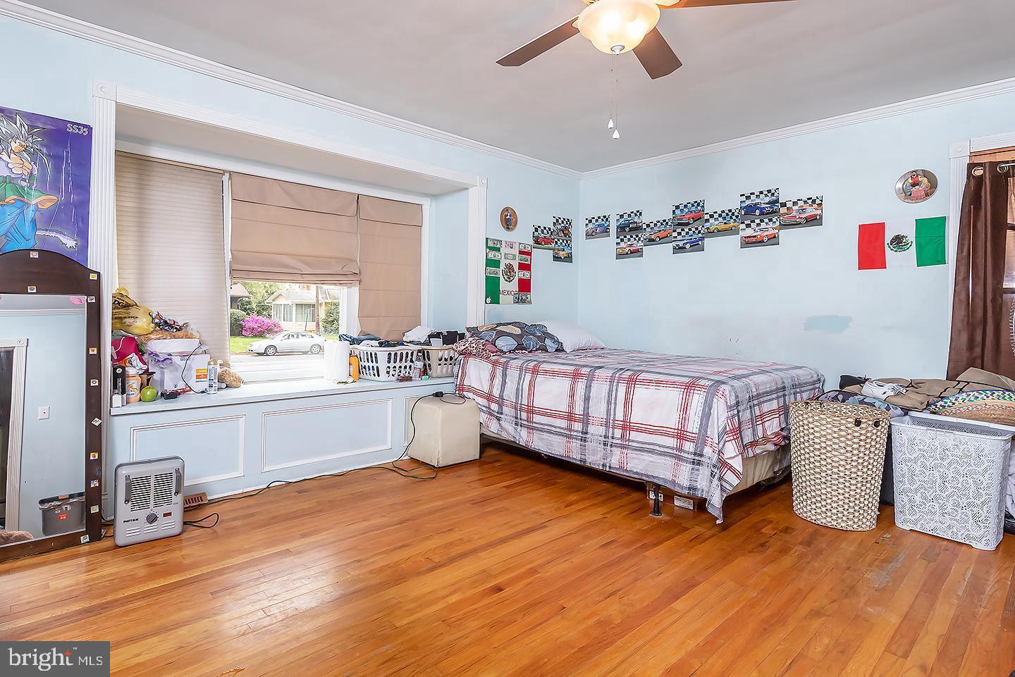 217 University Boulevard Glassboro, NJ 08028 - Photo 13 of 23 a very nice looking room with a large window