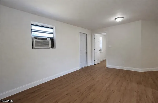 $1,350 | 569 Nuna Avenue, Fort Myers, FL 33905