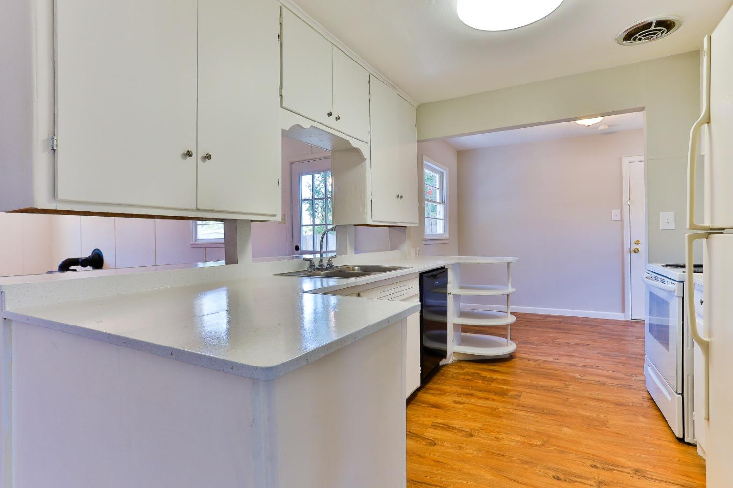 4317 43rd Street Lubbock, TX 79413 - Photo 6 of 34 Photo 6