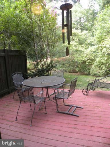 11187 Saffold Way Reston, VA 20190 - Photo 18 of 28 Exterior (Rear)