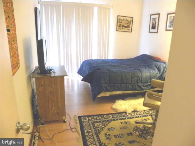 11187 Saffold Way Reston, VA 20190 - Photo 22 of 28 Bedroom