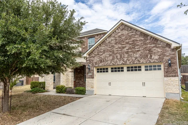 $2,150 | 3922 Retreat, San Antonio, TX 78253