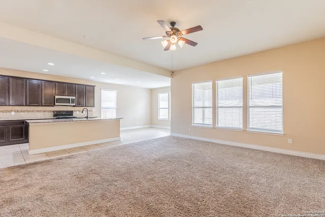 $2,150 | 3922 Retreat, San Antonio, TX 78253