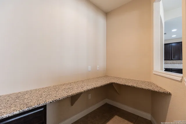 $2,150 | 3922 Retreat, San Antonio, TX 78253