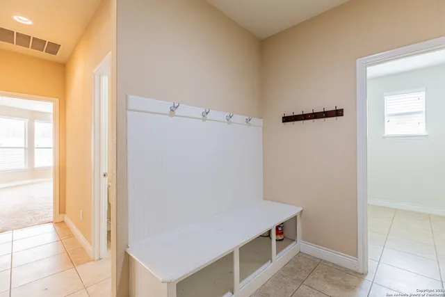 $2,150 | 3922 Retreat, San Antonio, TX 78253