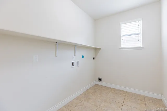 $2,150 | 3922 Retreat, San Antonio, TX 78253