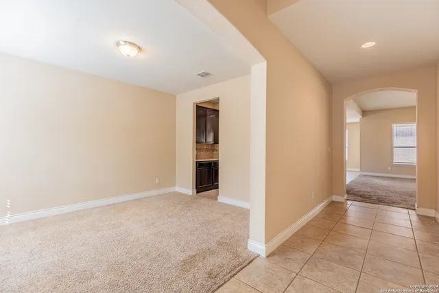 $2,150 | 3922 Retreat, San Antonio, TX 78253