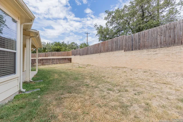 $2,150 | 3922 Retreat, San Antonio, TX 78253