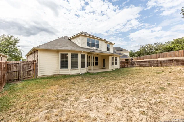 $2,150 | 3922 Retreat, San Antonio, TX 78253