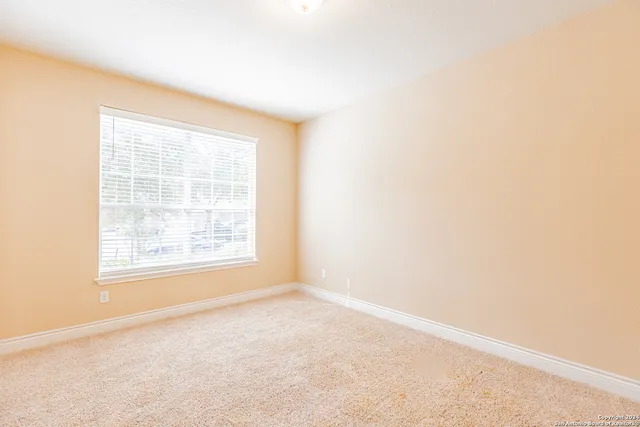 $2,150 | 3922 Retreat, San Antonio, TX 78253