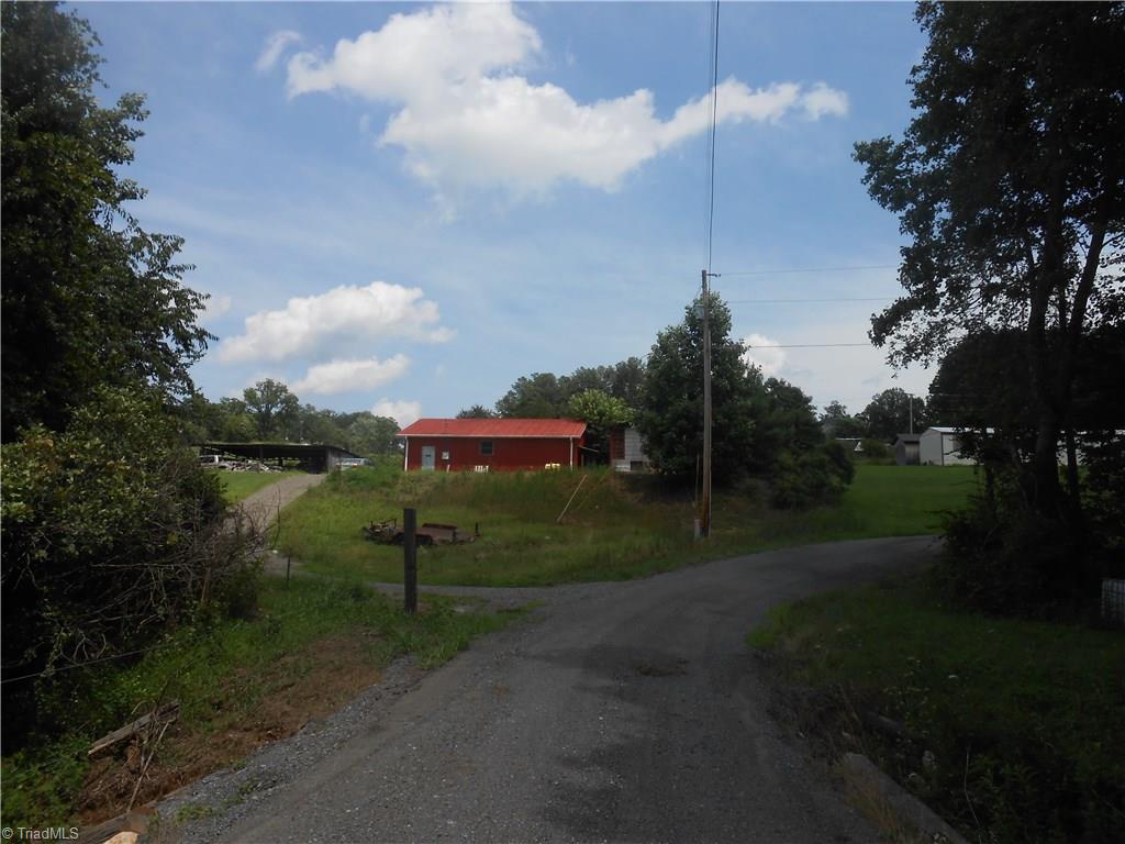 1020 Holly Farm Road Walnut Cove, NC 27052 - Photo 13 of 28 Gallery Image 13