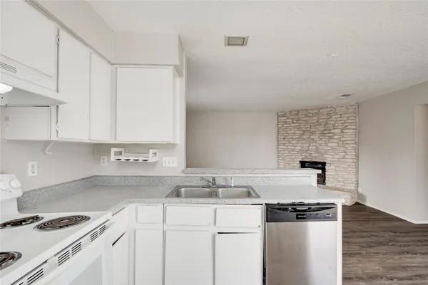 $1,200 | 11907 Alpheus Avenue, Unit D, Austin, TX 78759