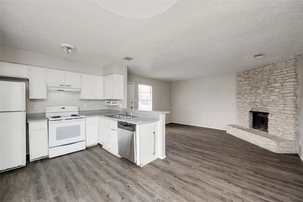 $1,200 | 11907 Alpheus Avenue, Unit D, Austin, TX 78759