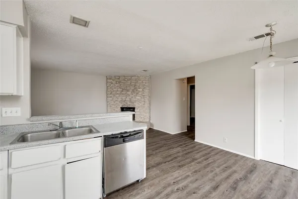 $1,200 | 11907 Alpheus Avenue, Unit D, Austin, TX 78759