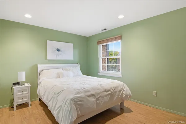 $819,000 | 54 Southgate Circle, Massapequa Park, NY 11762