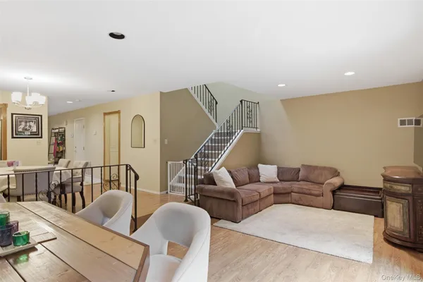 $819,000 | 54 Southgate Circle, Massapequa Park, NY 11762