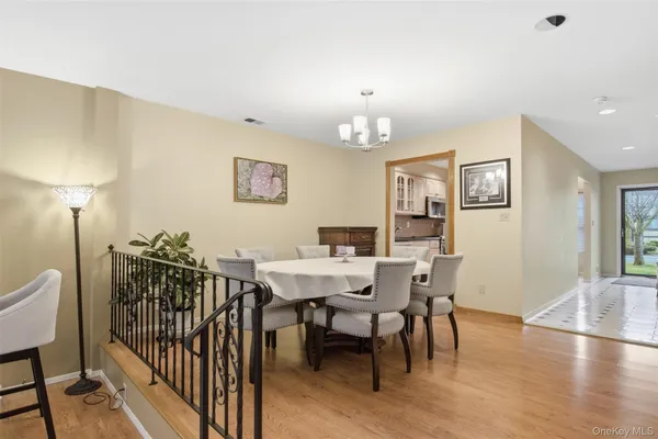 $819,000 | 54 Southgate Circle, Massapequa Park, NY 11762