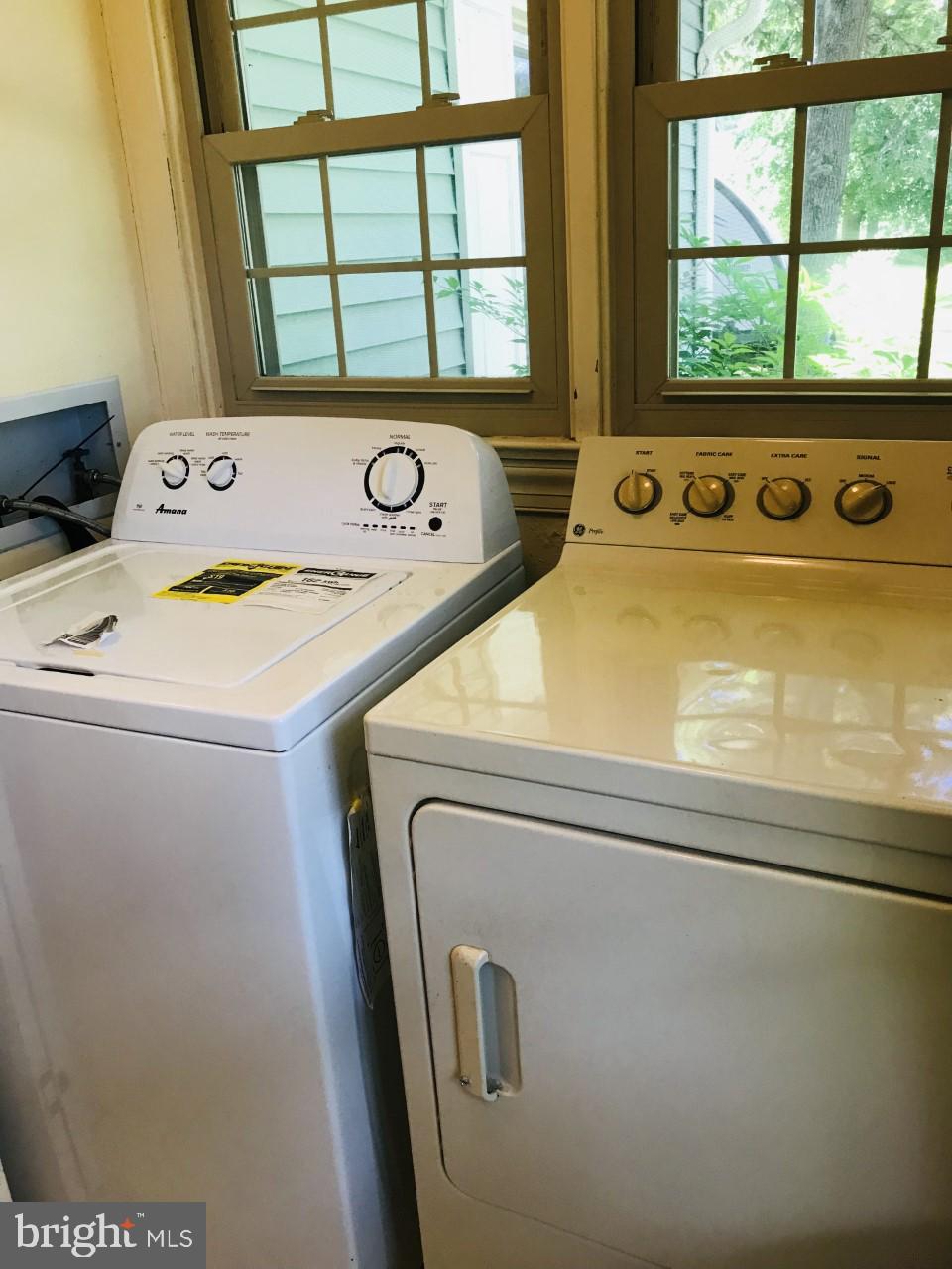 1129 Riverside Drive Salisbury, MD 21801 - Photo 23 of 44 First Floor Laundry Room Washer and Dryer