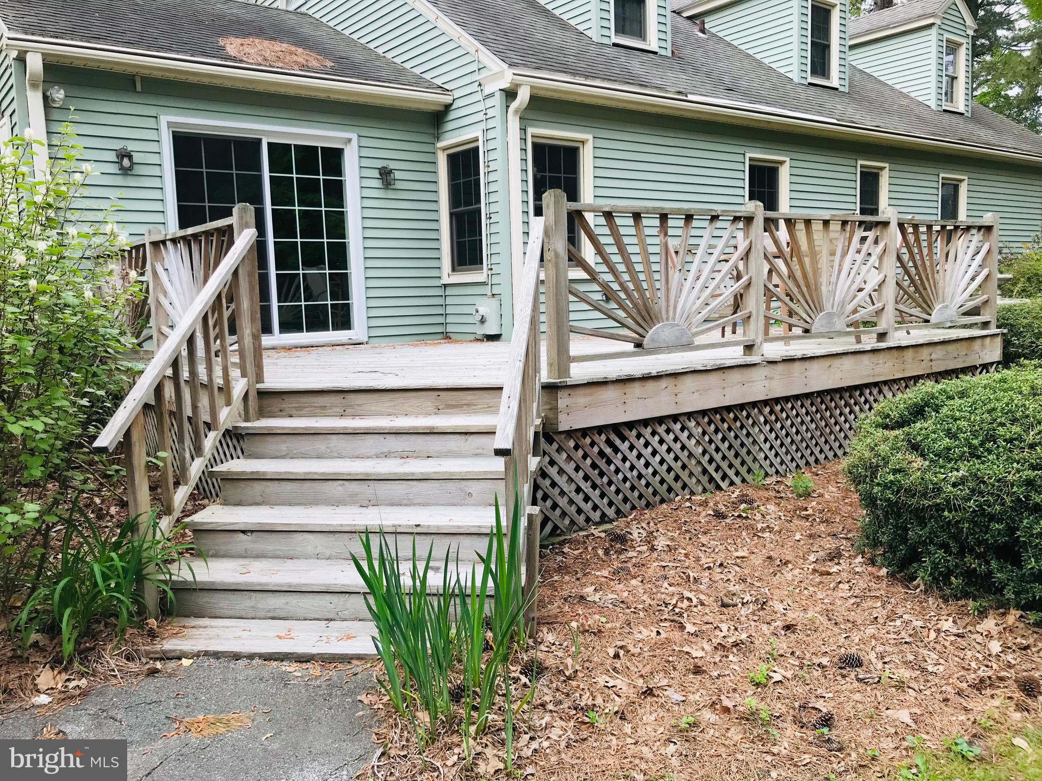 1129 Riverside Drive Salisbury, MD 21801 - Photo 40 of 44 20'x14' Rear Deck