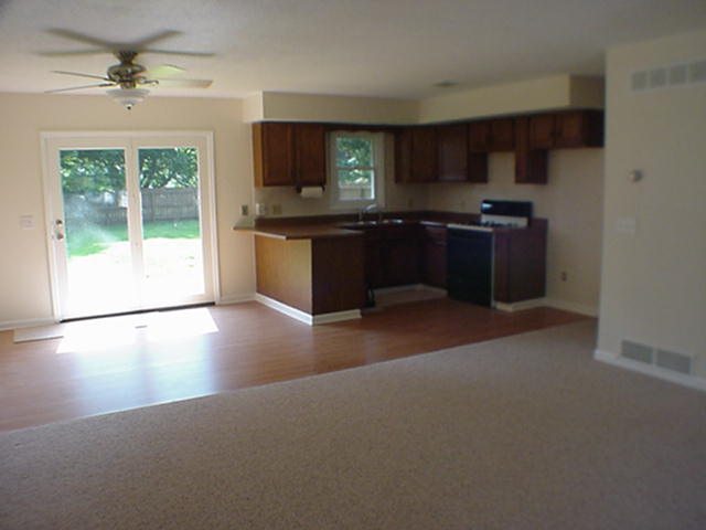 504 3rd Street Colona, IL 61241 - Photo 3 of 5 Gallery Image 3