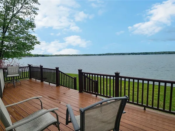 $724,900 | 5896 West Lake Road, Fleming, NY 13021