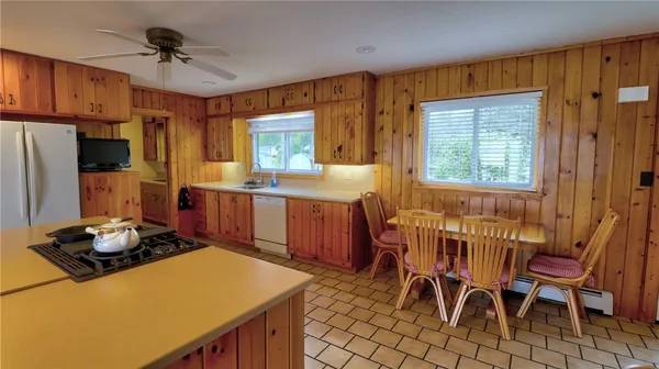 $724,900 | 5896 West Lake Road, Fleming, NY 13021