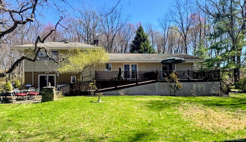 55 Hoags Cross Road Ossining, NY 10562 - Photo 3 of 35