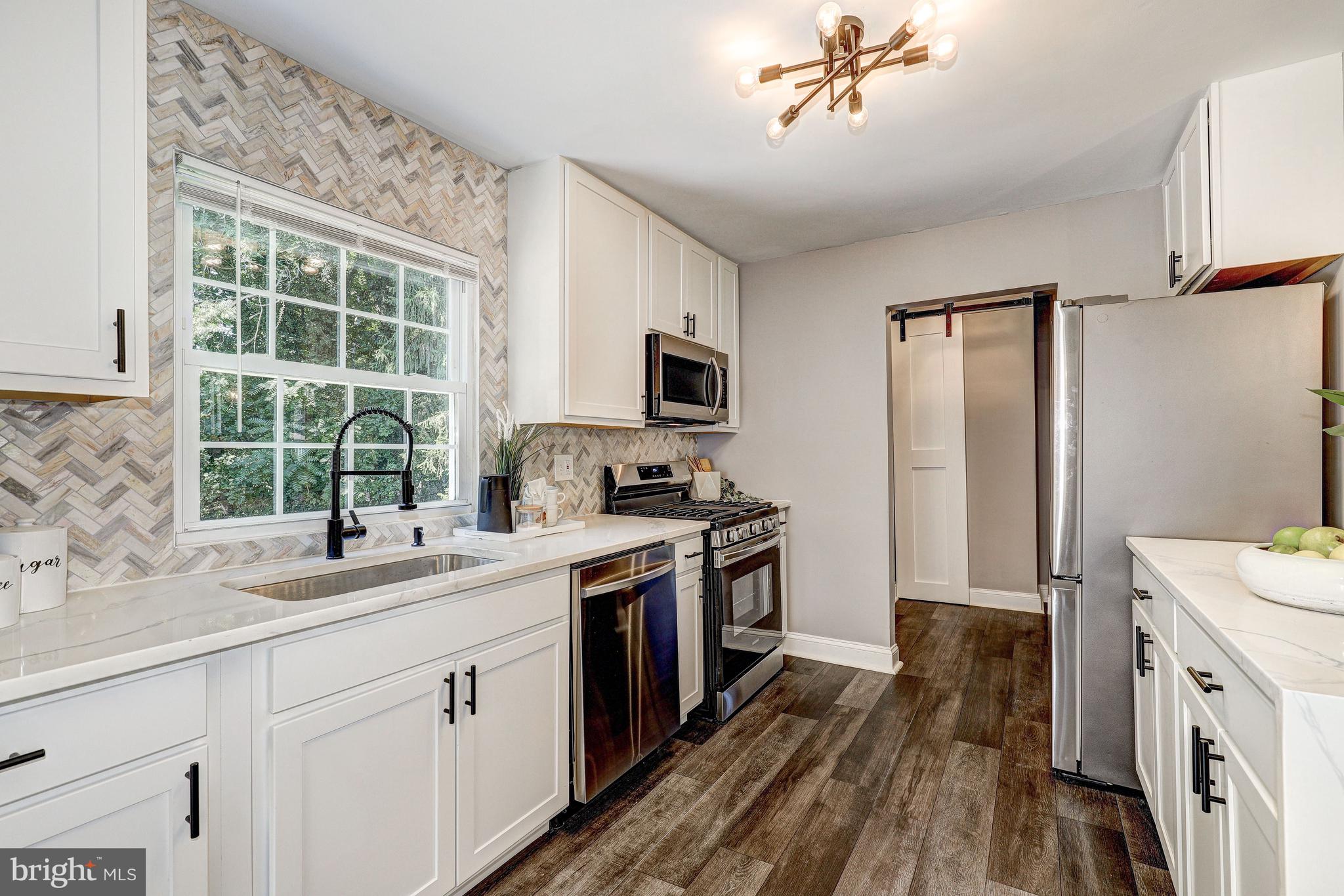 1019 Breezewick Road Baltimore, MD 21286 - Photo 18 of 54 Kitchen