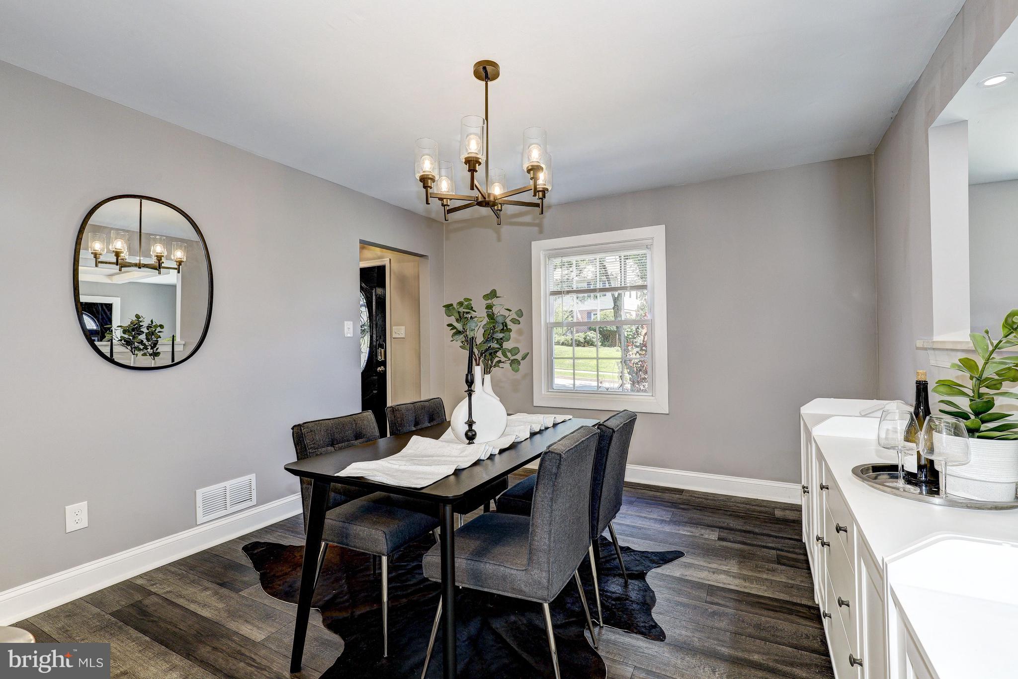 1019 Breezewick Road Baltimore, MD 21286 - Photo 19 of 54 Dining Room