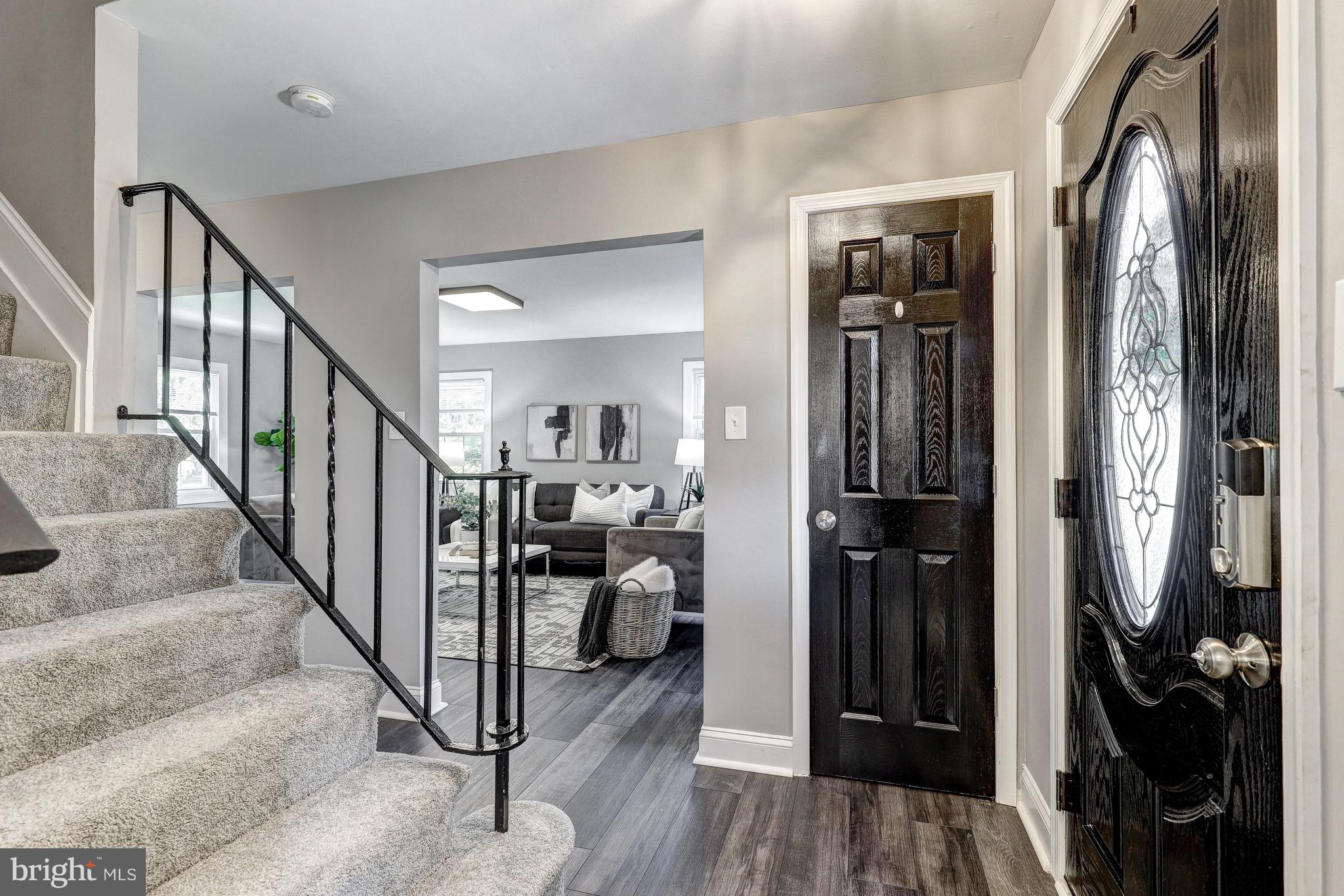 1019 Breezewick Road Baltimore, MD 21286 - Photo 8 of 54 Foyer