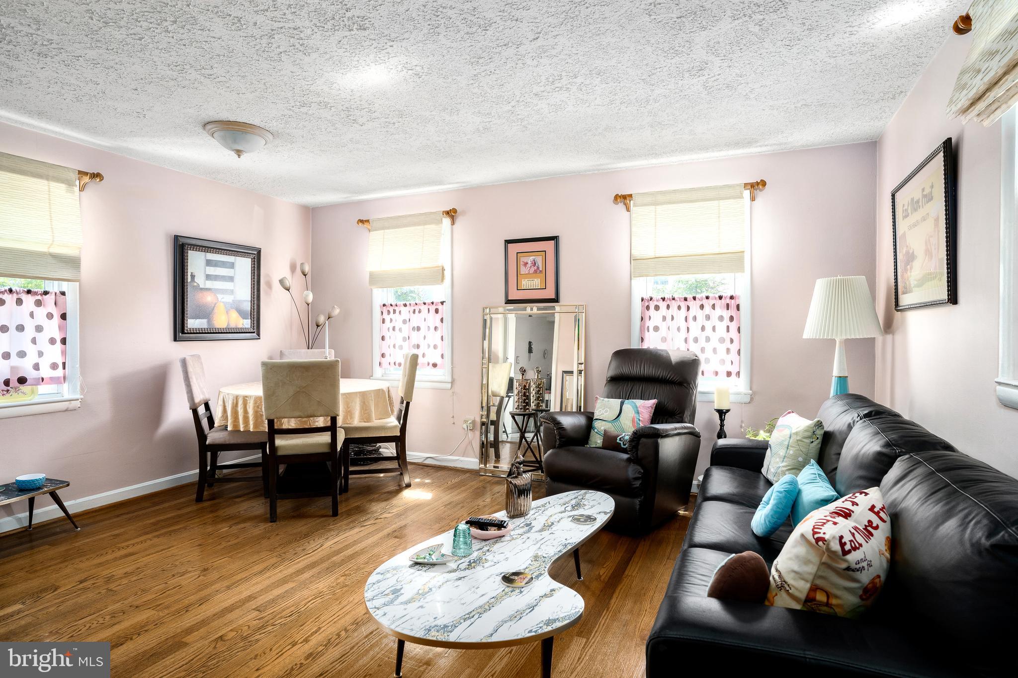 219 Oakgrove Road Sterling, VA 20166 - Photo 11 of 27 Gallery Image 11