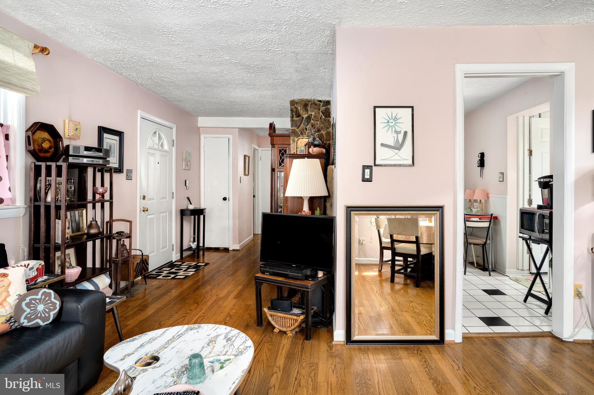 219 Oakgrove Road Sterling, VA 20166 - Photo 13 of 27 Gallery Image 13