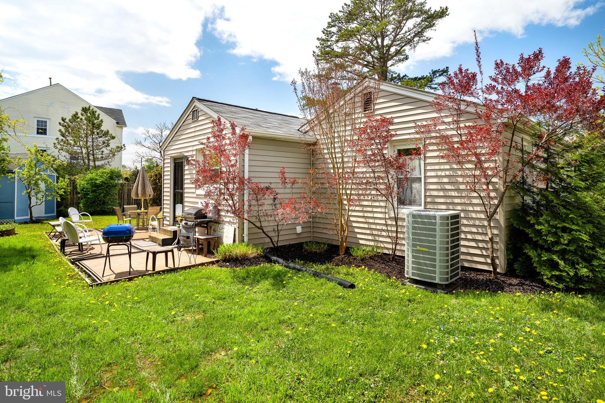 219 Oakgrove Road Sterling, VA 20166 - Photo 25 of 27 Gallery Image 25