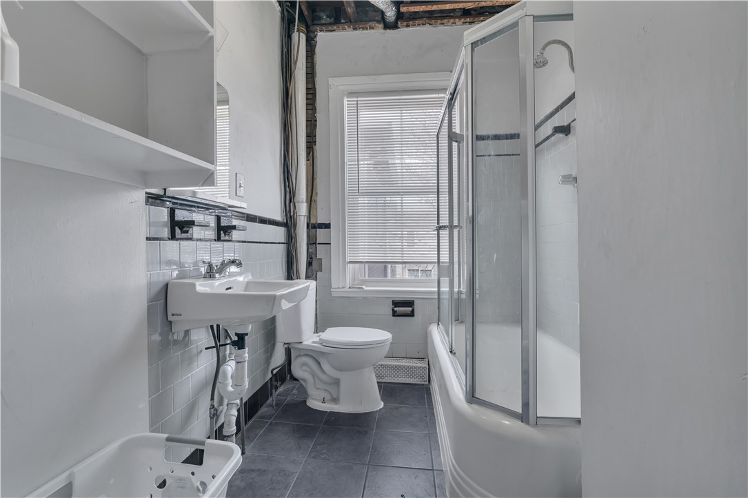 86 Tobey Street Providence, RI 02909 - Photo 11 of 35