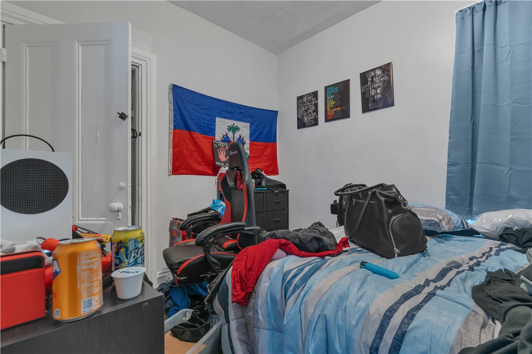 86 Tobey Street Providence, RI 02909 - Photo 12 of 35