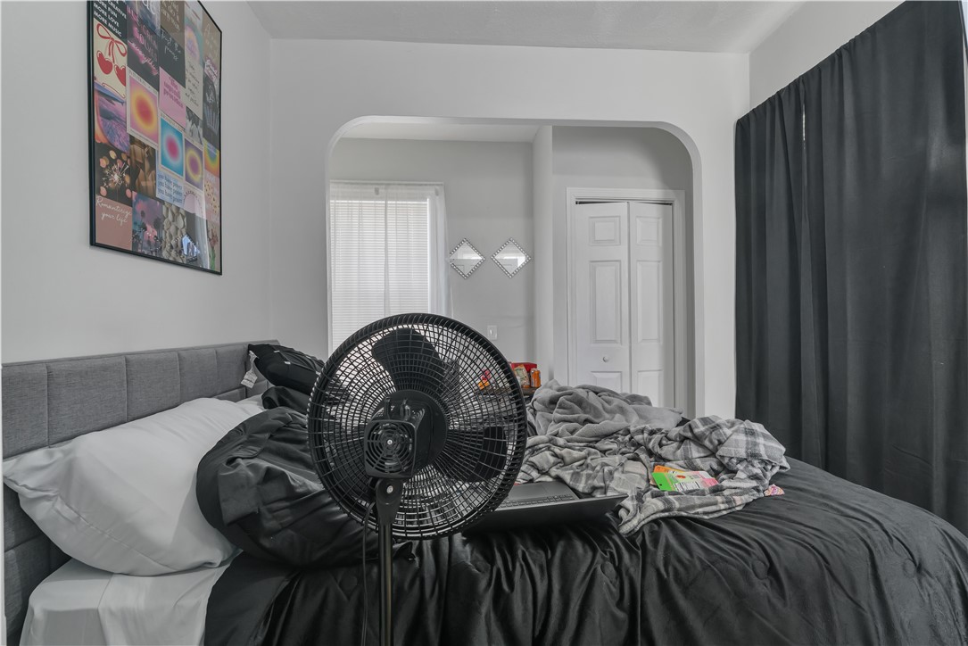 86 Tobey Street Providence, RI 02909 - Photo 13 of 35