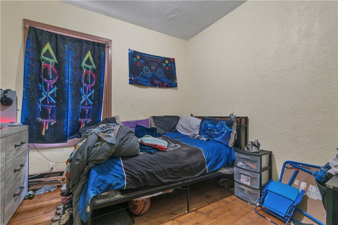 86 Tobey Street Providence, RI 02909 - Photo 3 of 35