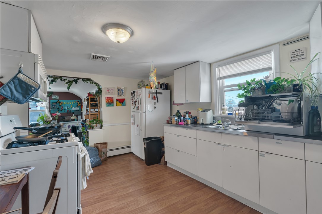 86 Tobey Street Providence, RI 02909 - Photo 31 of 35