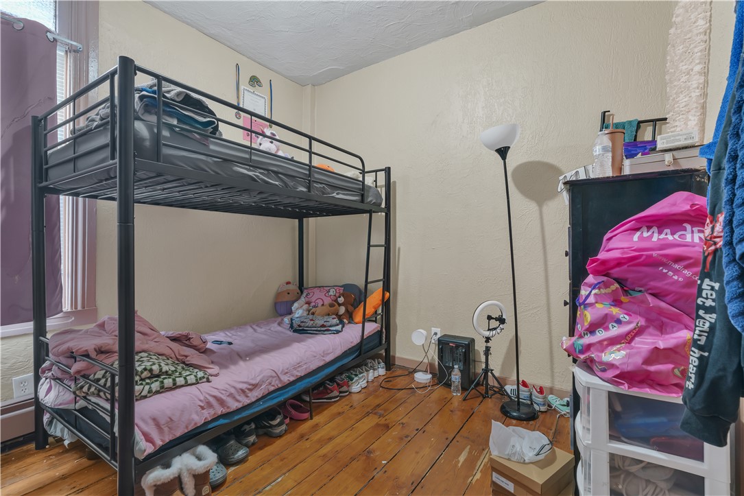 86 Tobey Street Providence, RI 02909 - Photo 5 of 35