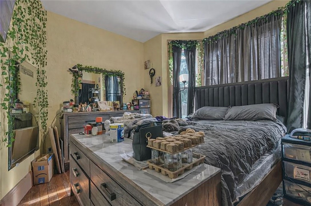 86 Tobey Street Providence, RI 02909 - Photo 7 of 35