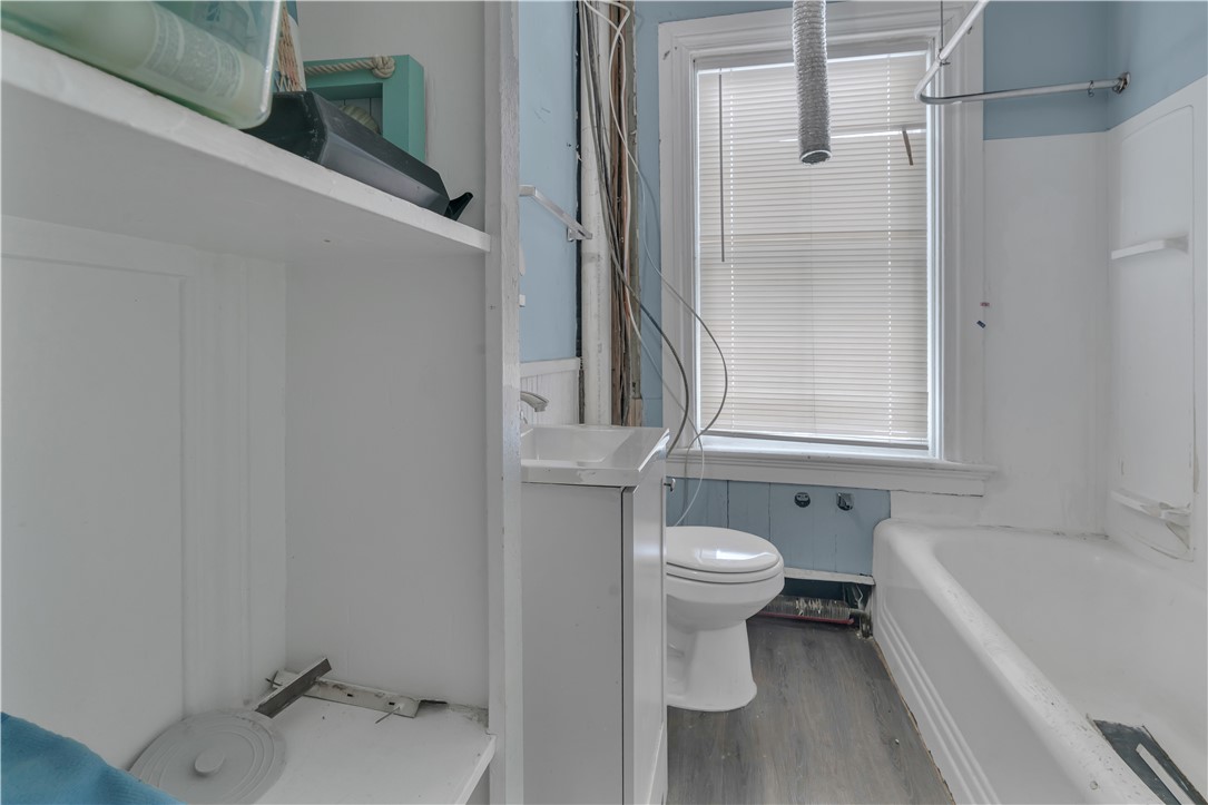 86 Tobey Street Providence, RI 02909 - Photo 8 of 35