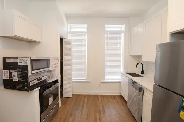 $2,099 | 1362 North Bosworth Avenue, Unit 3A, Chicago, IL 60642