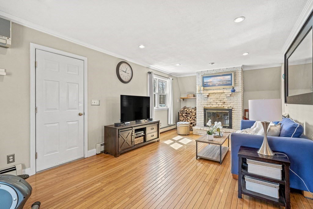 52 Kimball Road Amesbury, MA 01913 - Photo 5 of 38