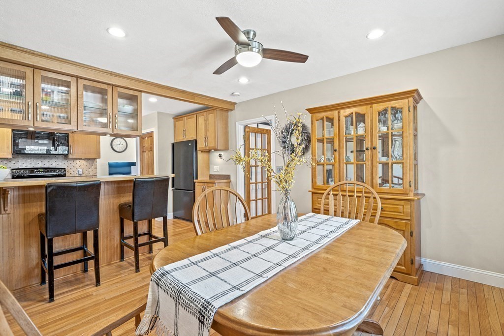 52 Kimball Road Amesbury, MA 01913 - Photo 7 of 38