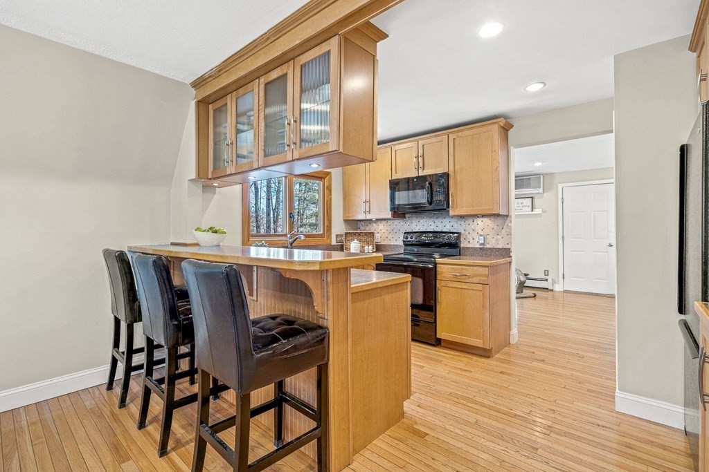 52 Kimball Road Amesbury, MA 01913 - Photo 8 of 38