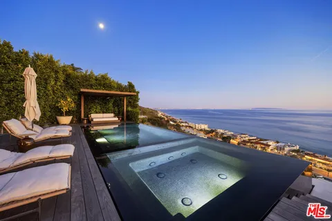 $30,000,000 | Undisclosed Address, Malibu, CA 90265