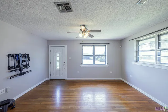 $210,000 | 301 Highland Drive, Houma, LA 70364
