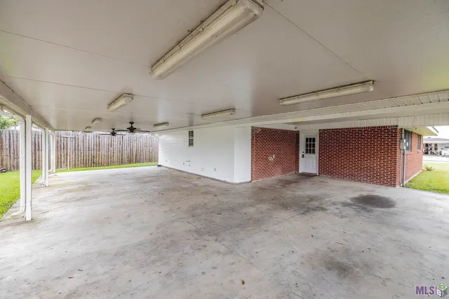 $210,000 | 301 Highland Drive, Houma, LA 70364